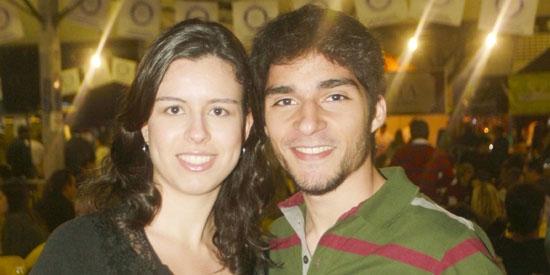 Maiara Motta e Leonardo Agapito clicados em evento que movimentou a cidade dia desses